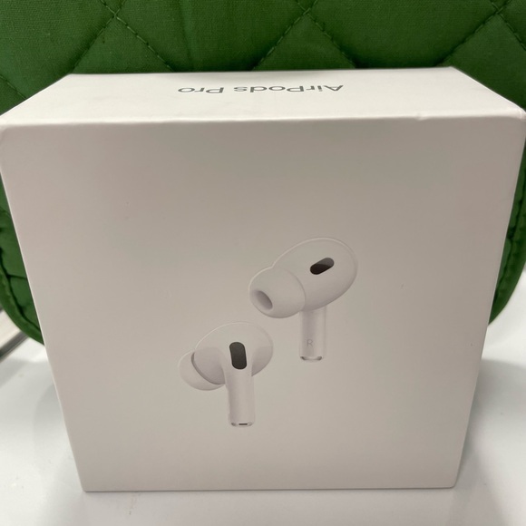 Apple AirPods Pro 2nd generation - brand new Sleek White
